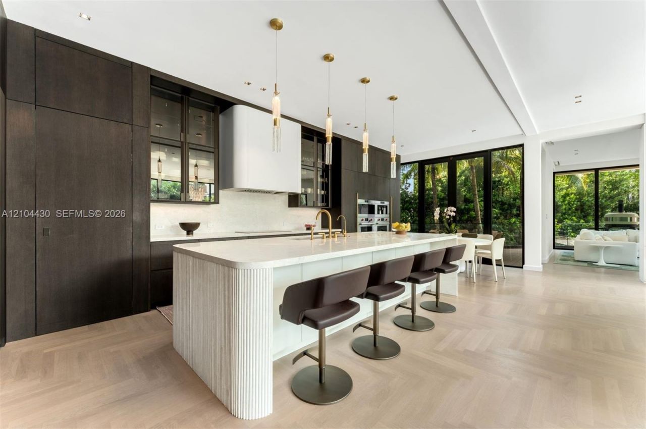 360 Harbor Ln , Key Biscayne, FL 33149 Photo