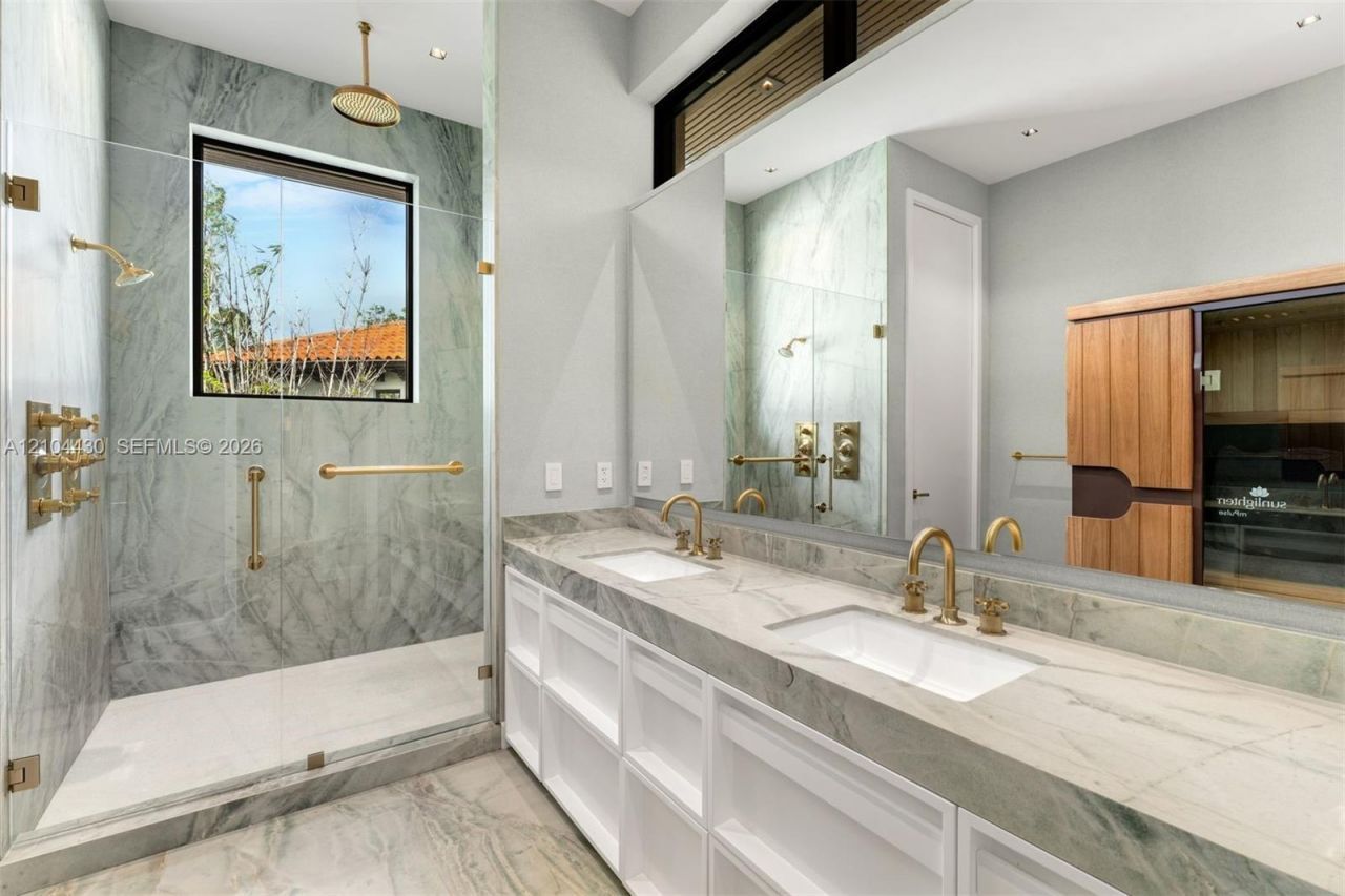360 Harbor Ln , Key Biscayne, FL 33149 Photo