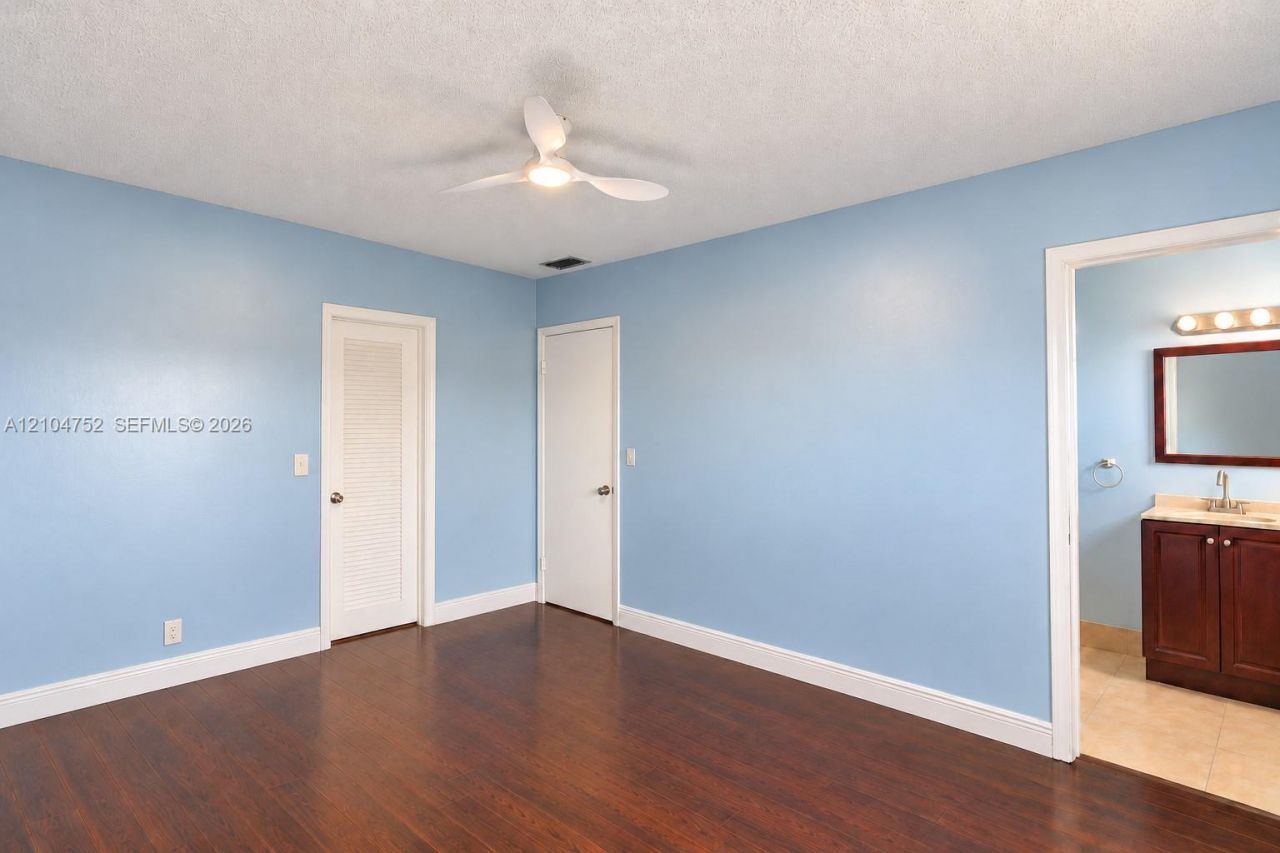 412 S Luna Ct, Unit 9, Hollywood, FL 33021 Photo