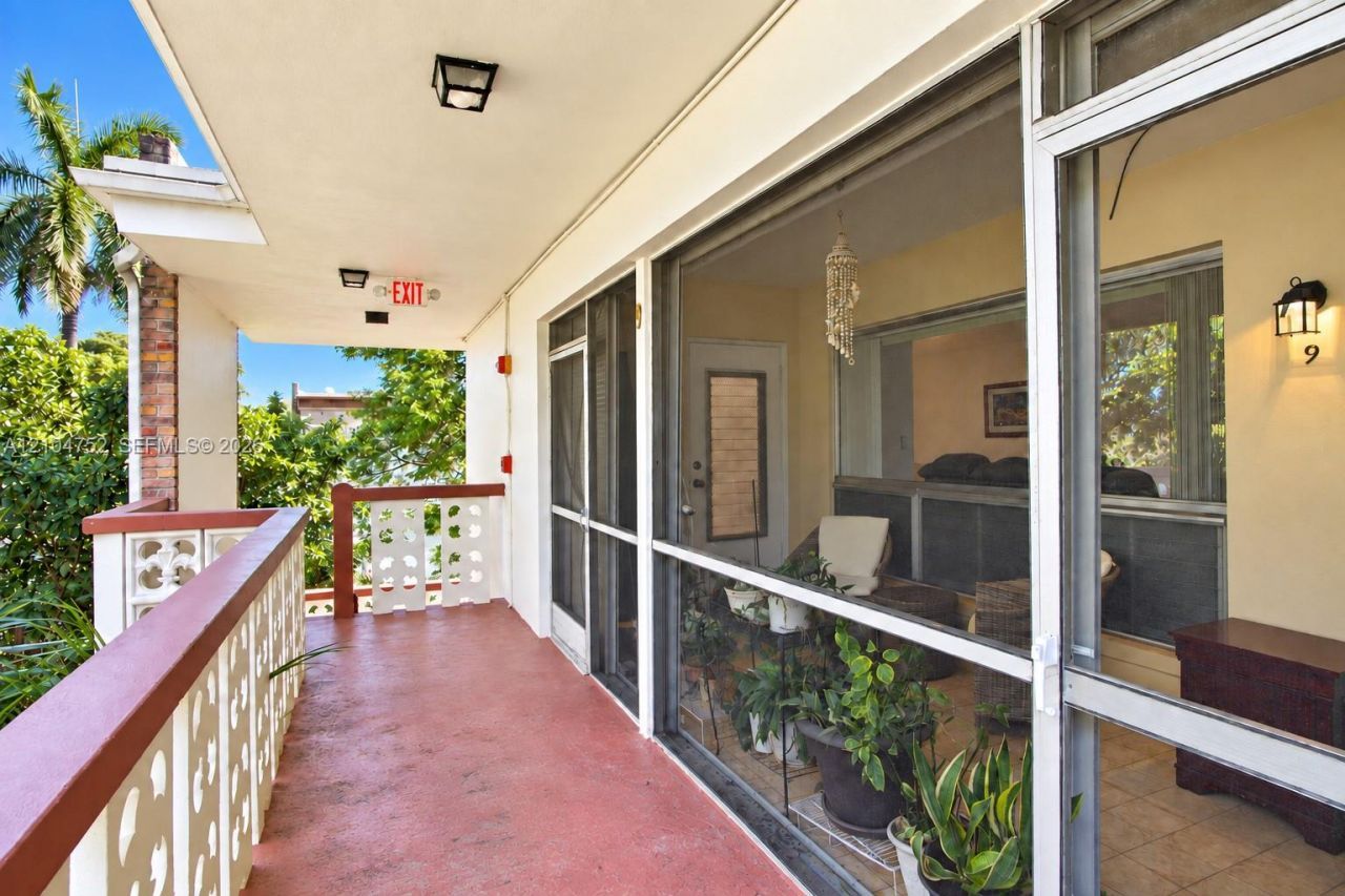 412 S Luna Ct, Unit 9, Hollywood, FL 33021 Photo