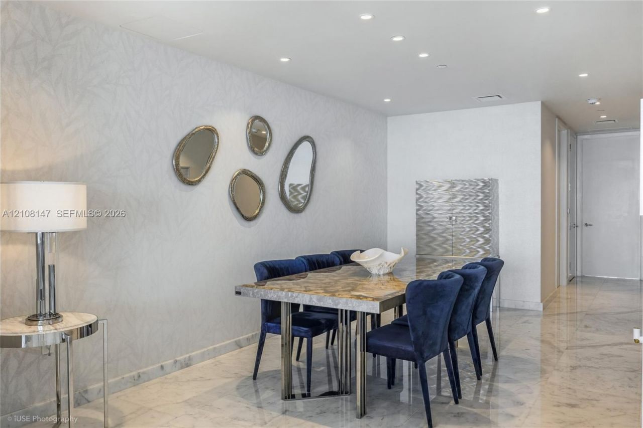 15701 Collins Ave , Unit 902, Sunny Isles Beach, FL 33160 Photo