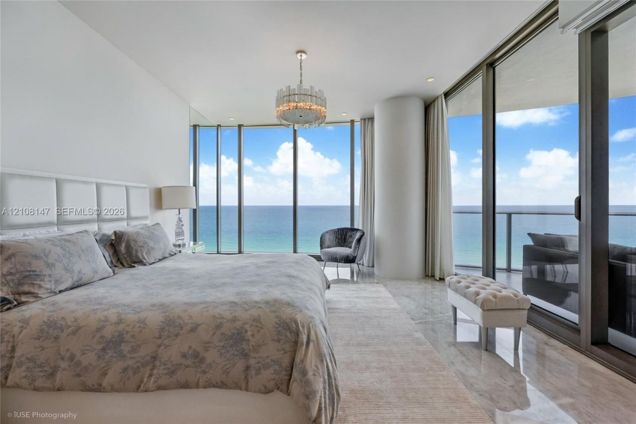 15701 Collins Ave , Unit 902, Sunny Isles Beach, FL 33160 Photo