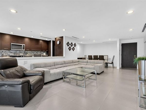 4000 Island Blvd, Unit 503, Aventura, FL 33160