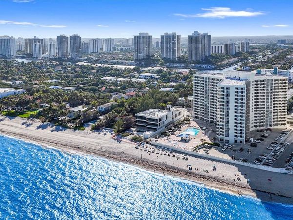 3180 S Ocean Dr , Unit 520, Hallandale Beach, FL 33009