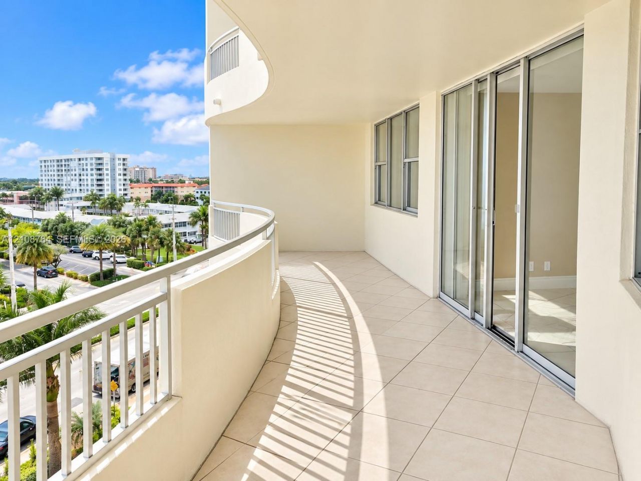 3180 S Ocean Dr , Unit 520, Hallandale Beach, FL 33009 Photo