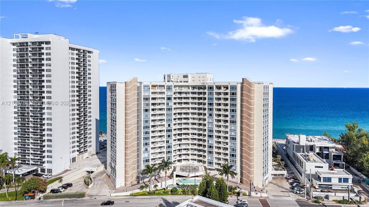 3180 S Ocean Dr , Unit 520, Hallandale Beach, FL 33009 Photo