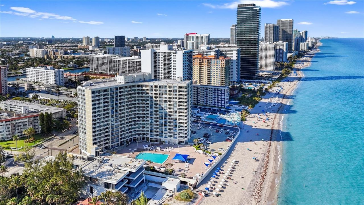 3180 S Ocean Dr , Unit 520, Hallandale Beach, FL 33009 Photo