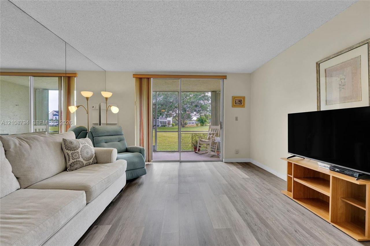 6890 Royal Palm Blvd, Unit 109H, Margate, FL 33063 Photo