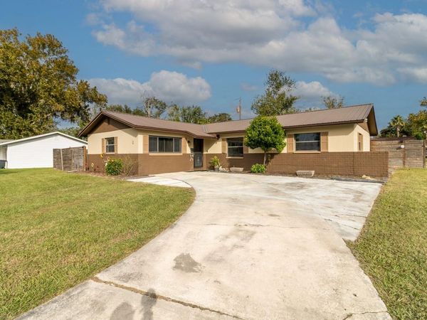 863 SE DEFENDER DRIVE , LAKE CITY, FL 32025