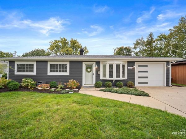 609 Ridgewood Road, Streamwood, IL 60107