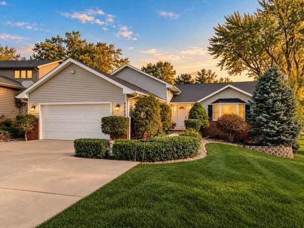 4912 Sandy Beach Drive , Crown Point, IN 46307