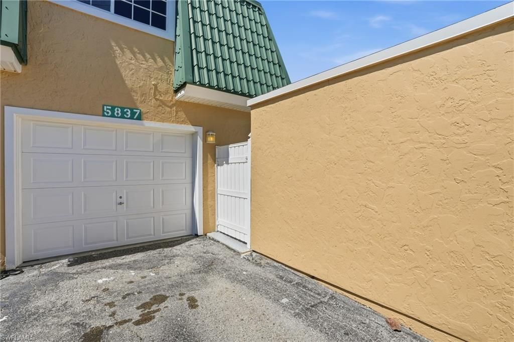 5837 Whiting Ct , Fort Myers, FL 33919 Photo