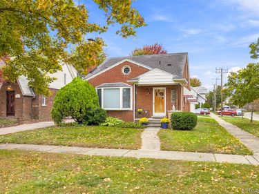 2000 N York Street, Dearborn, Mi 48128