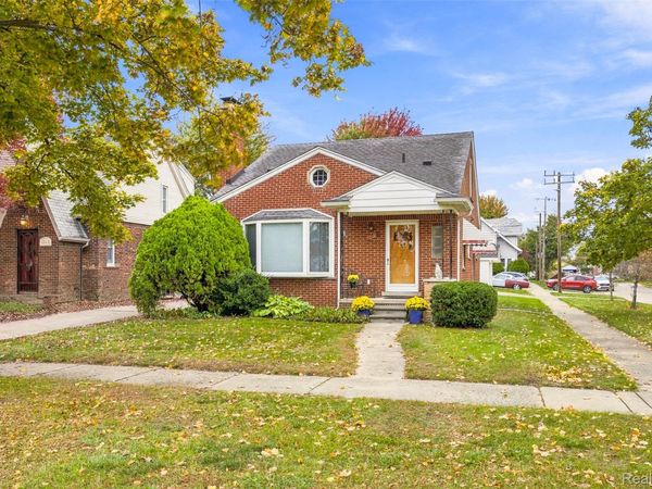 2000 N York Street, Dearborn, Mi 48128