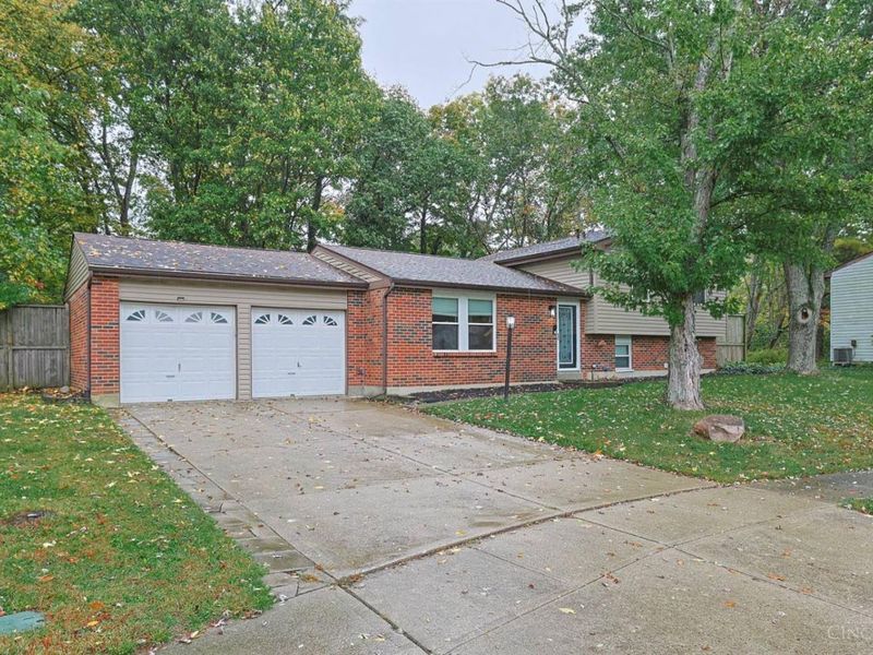 2268 Chesterfield Lane, Batavia Township, OH 45103 Photo 2