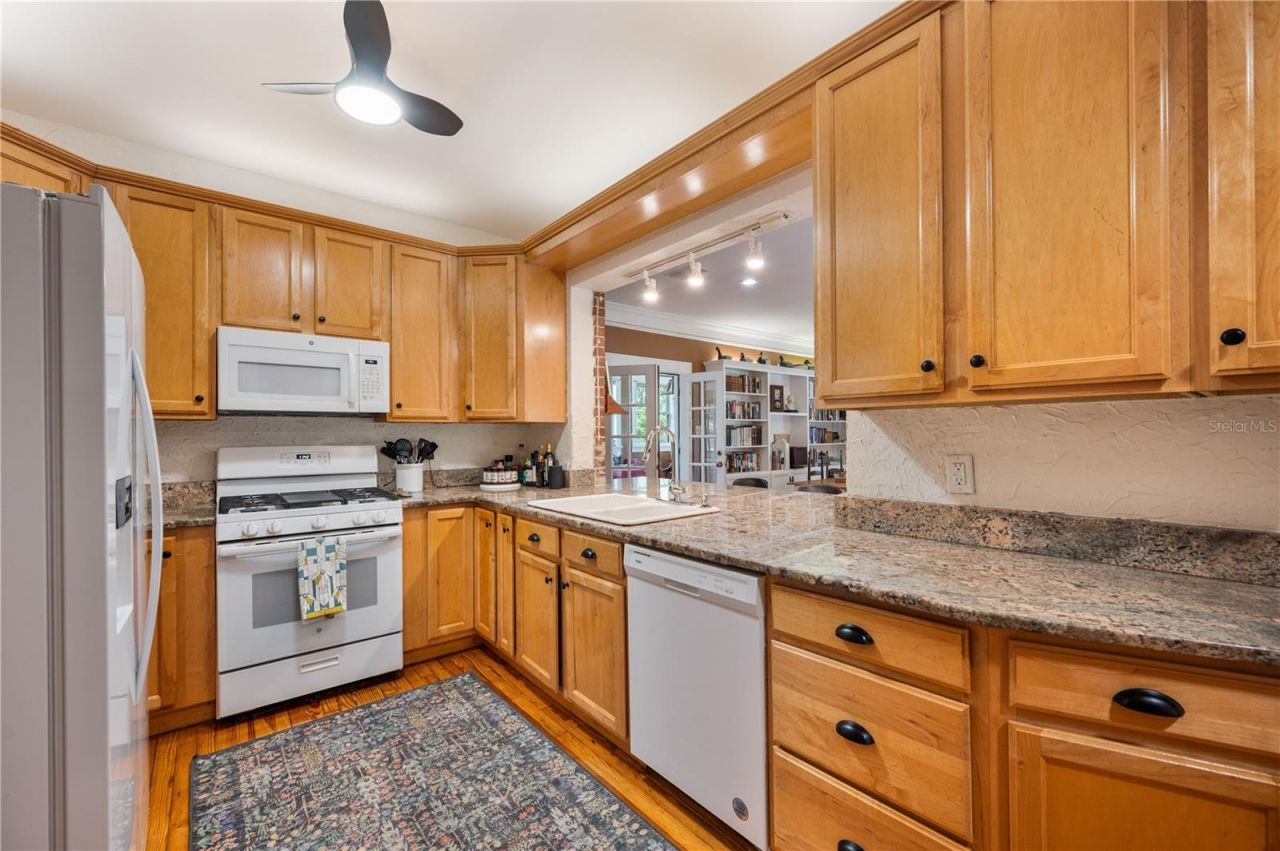 1807 Pawnee Trail, Lakeland, FL 33803 Photo