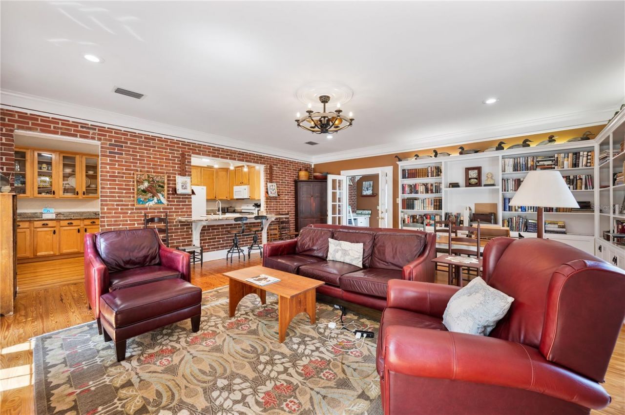 1807 Pawnee Trail, Lakeland, FL 33803 Photo