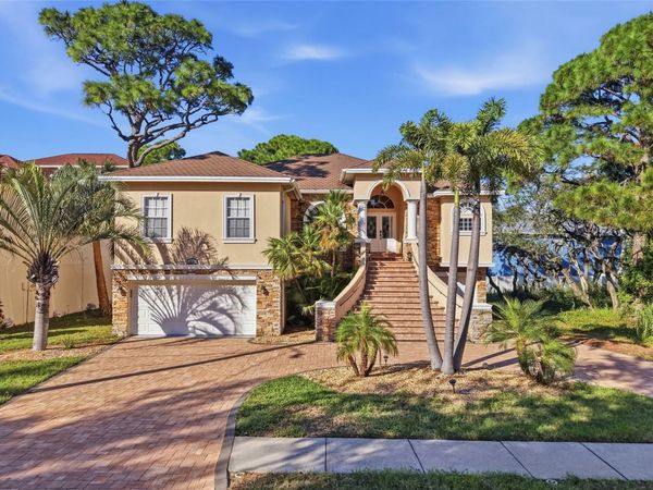 1212 CASTLE TERRACE , TARPON SPRINGS, FL 34689
