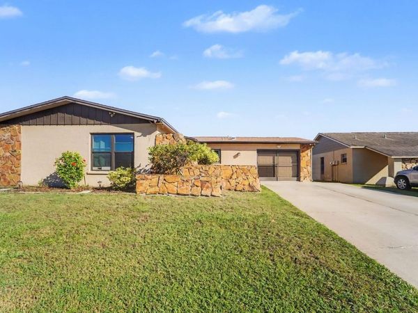8431 REDFIELD DRIVE , PORT RICHEY, FL 34668