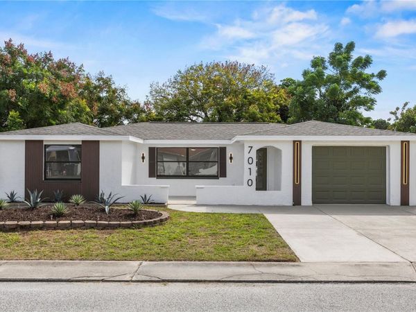 7010 PARROT DRIVE , PORT RICHEY, FL 34668