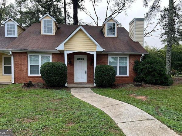 2613 Country Trace SE, Unit B, Conyers, GA 30013