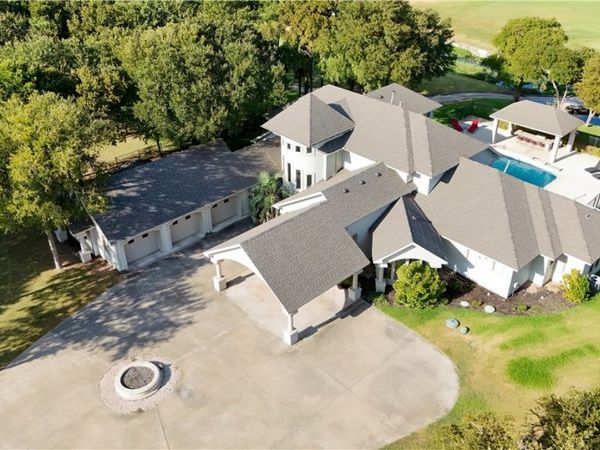 1317 Jack Nicklaus Circle , Salado, TX 76571