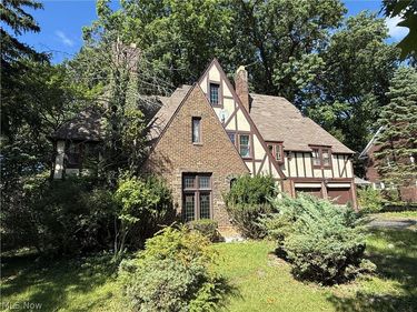 15705 Oakhill Road, East Cleveland, OH 44112