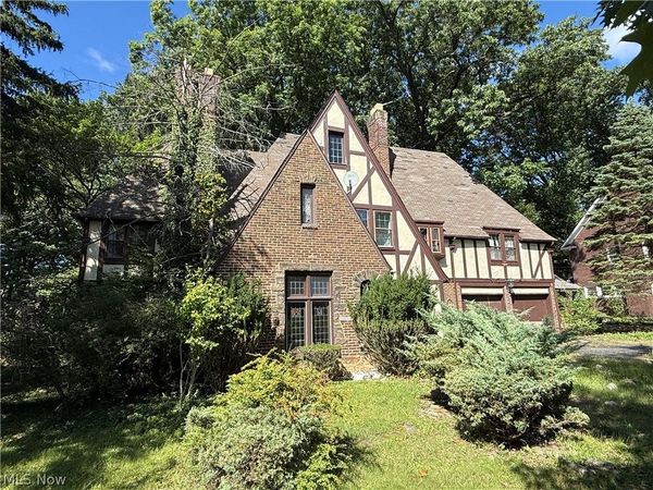 15705 Oakhill Road, East Cleveland, OH 44112