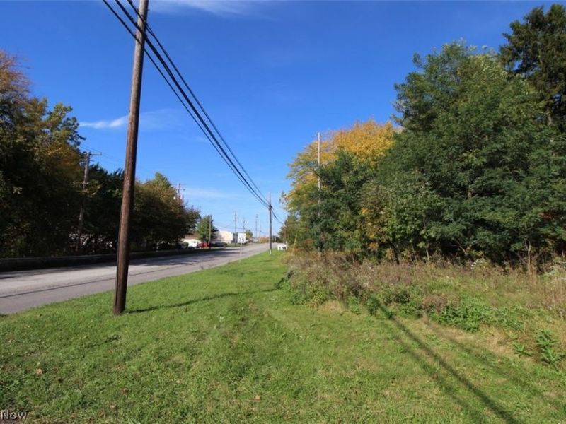 2035 Pearl Road, Brunswick, OH 44212 Photo 3