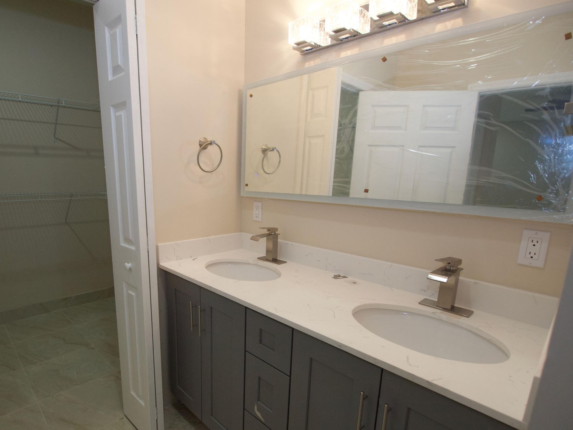 5992 NW 94th Avenue, Tamarac, FL 33321 Photo