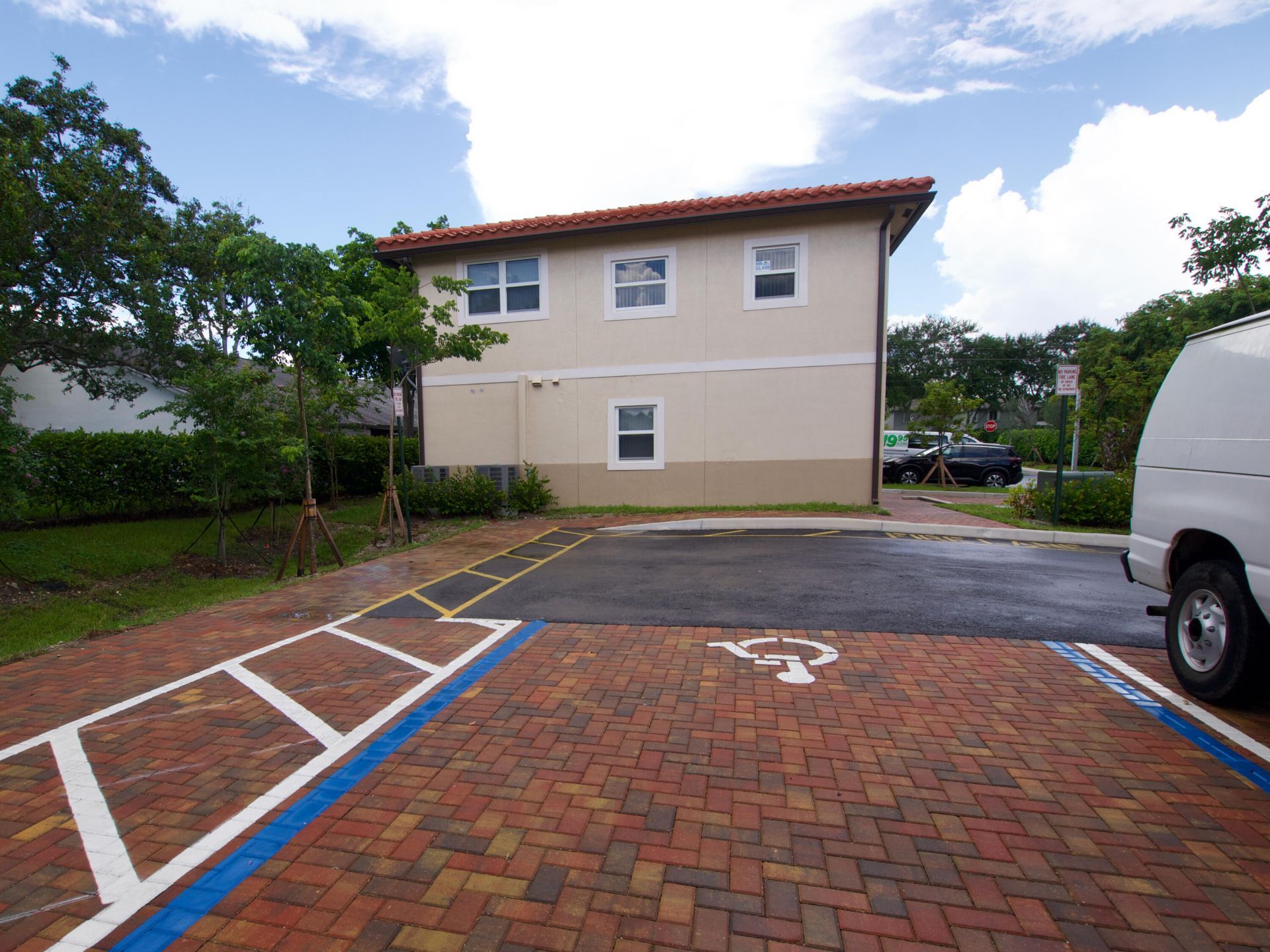 5992 NW 94th Avenue, Tamarac, FL 33321 Photo