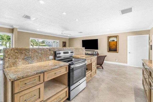 653 NW 10th Court, Boca Raton, FL 33486 Photo