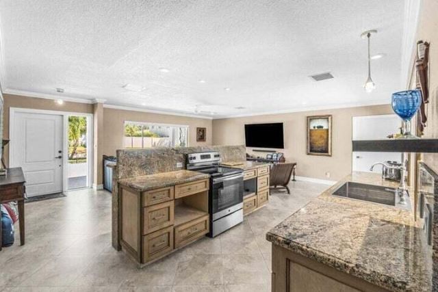 653 NW 10th Court, Boca Raton, FL 33486 Photo
