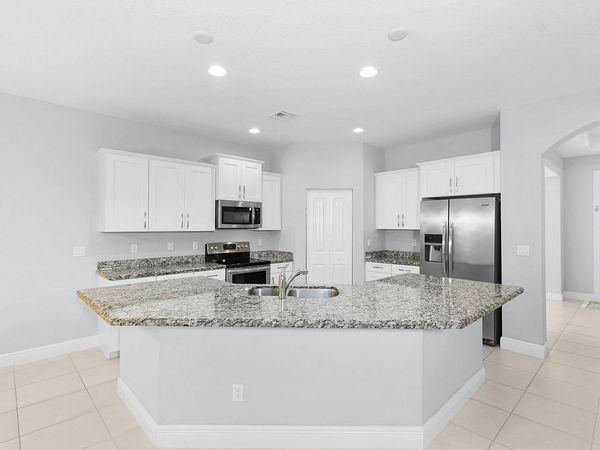 5915 SE ENTRY Court, Stuart, FL 34997