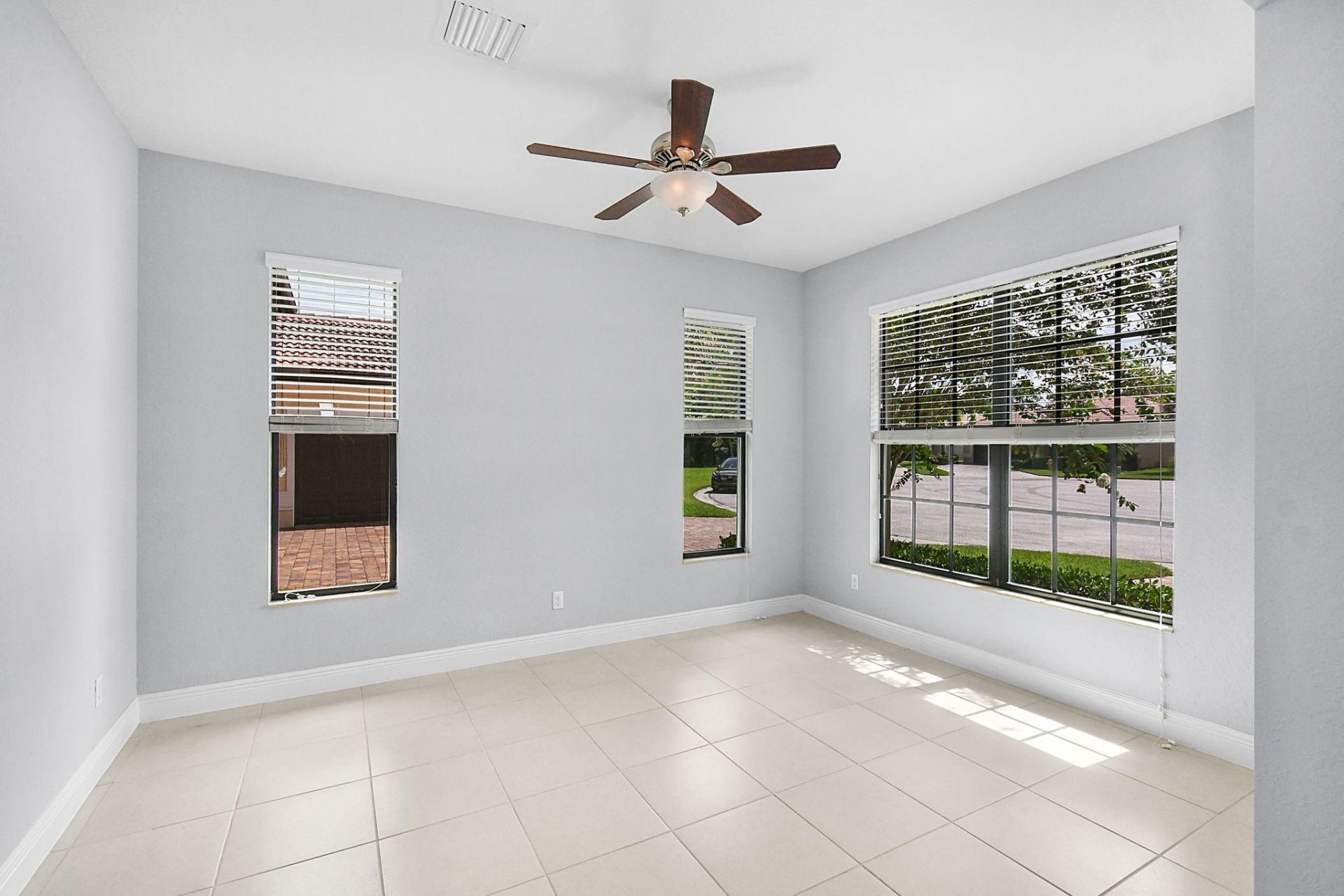 5915 SE Entry Court, Stuart, FL 34997 Photo
