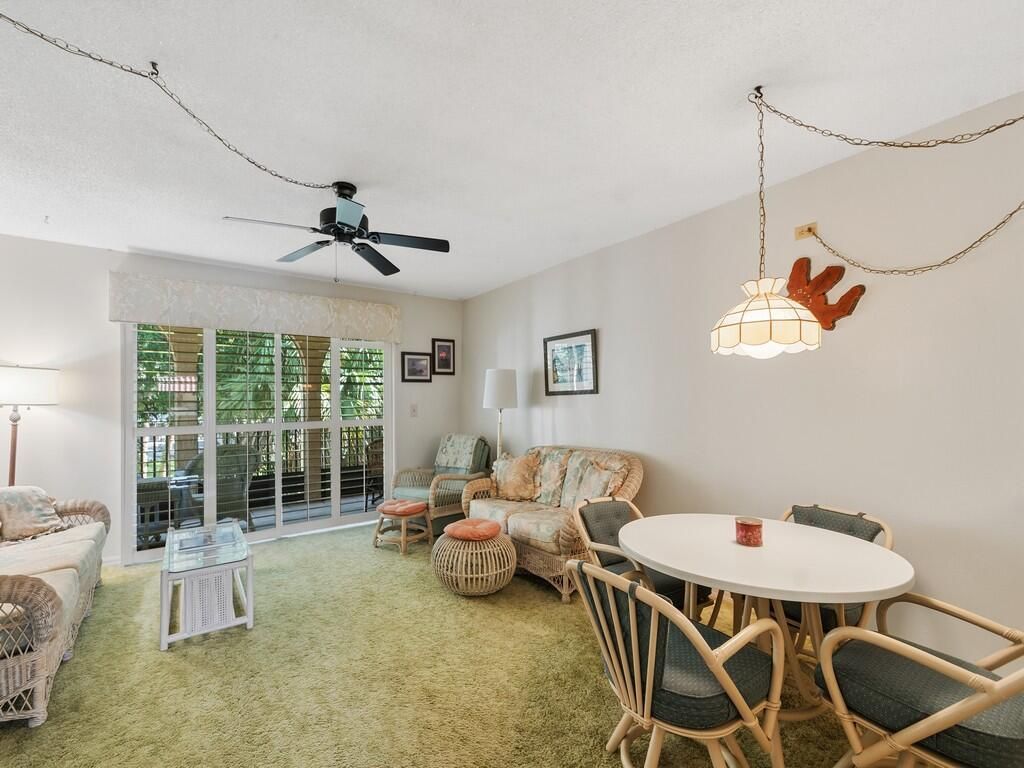 835 18th Street, Unit 206, Vero Beach, FL 32960 Photo