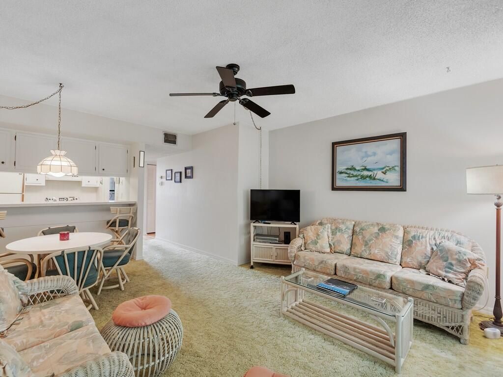 835 18th Street, Unit 206, Vero Beach, FL 32960 Photo