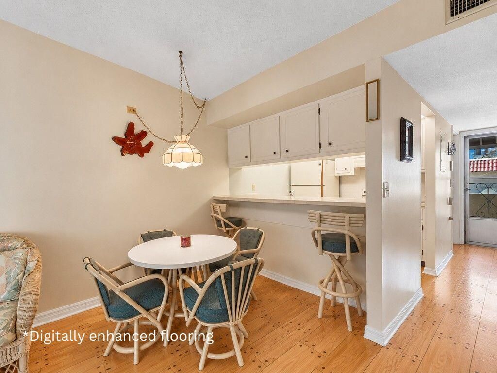 835 18th Street, Unit 206, Vero Beach, FL 32960 Photo
