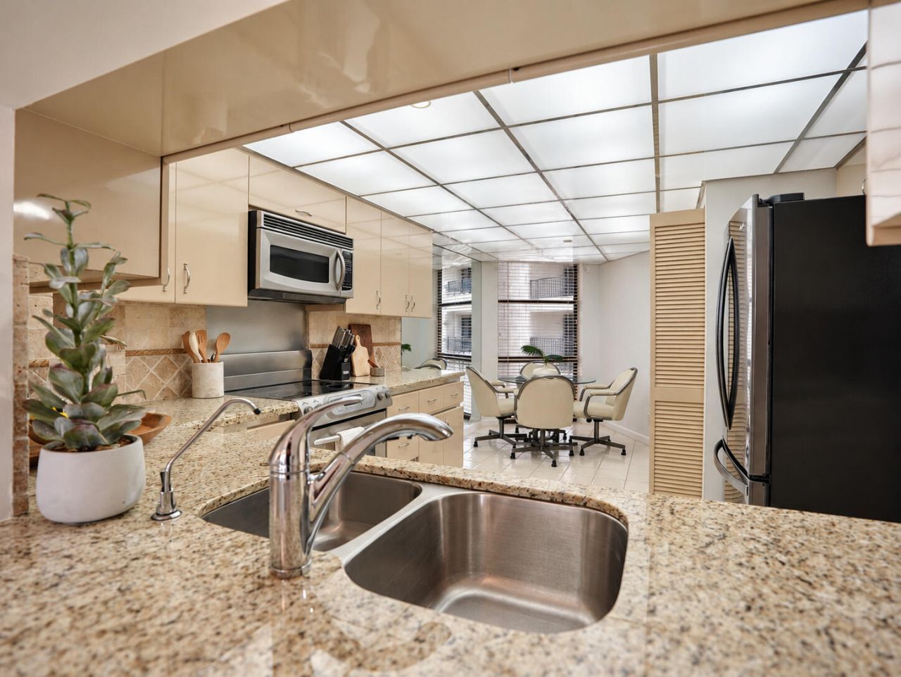 1167 Hillsboro Mile, Unit 711, Hillsboro Beach, FL 33062 Photo