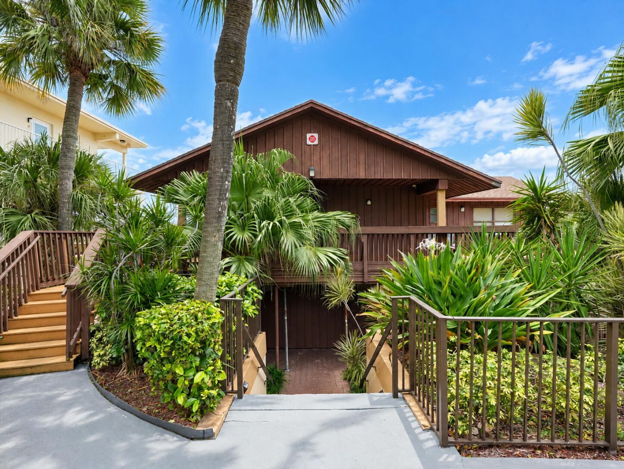 1167 Hillsboro Mile, Unit 711, Hillsboro Beach, FL 33062 Photo