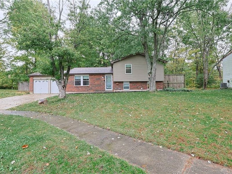 2268 Chesterfield Lane, Batavia, OH 45103 Photo 1