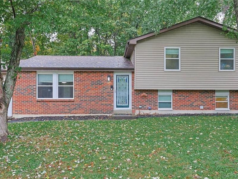 2268 Chesterfield Lane, Batavia, OH 45103 Photo 3