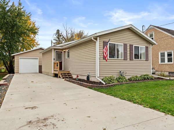120 11 1/2 Street SE, Rochester, MN 55904