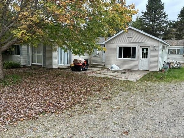 2572 M-76, West Branch, MI 48661
