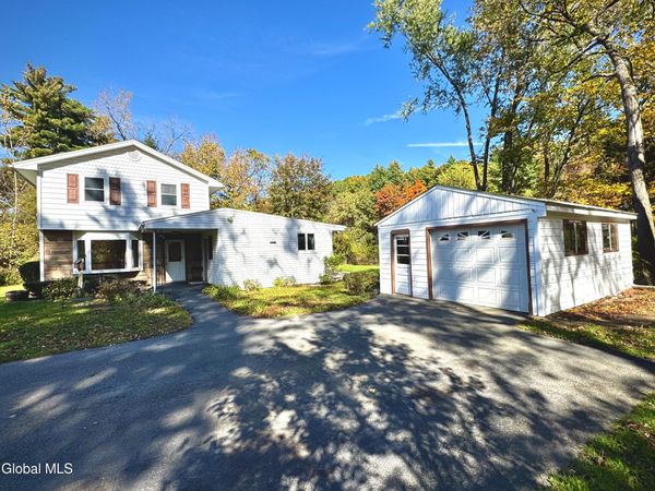 10 Village Street, Wynantskill, NY 12198