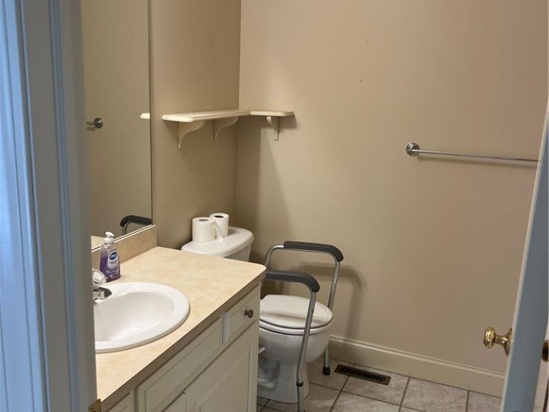 712 Parkview Drive, Dover, OH 44622 Photo 14