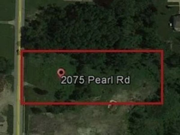 2075 Pearl Road, Brunswick, OH 44212
