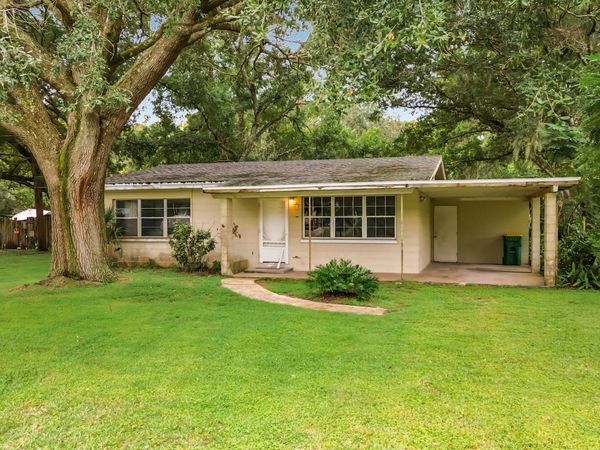 2554 Pine Avenue, Mims, FL 32754