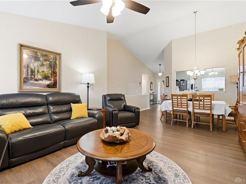 958 Raintree Lane, Maineville, OH 45039 Photo 12