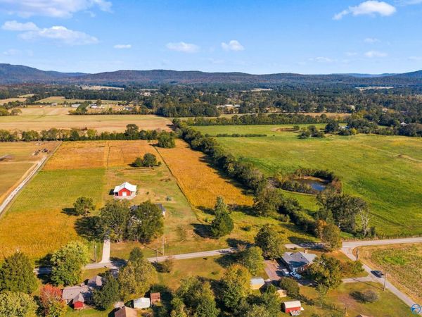 107 Richard Brannum Drive, Owens Cross Roads, AL 35763